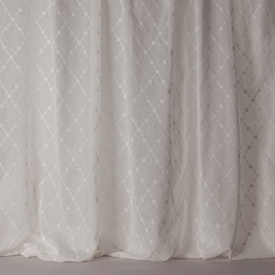 Colefax & Fowler Betony Trellis